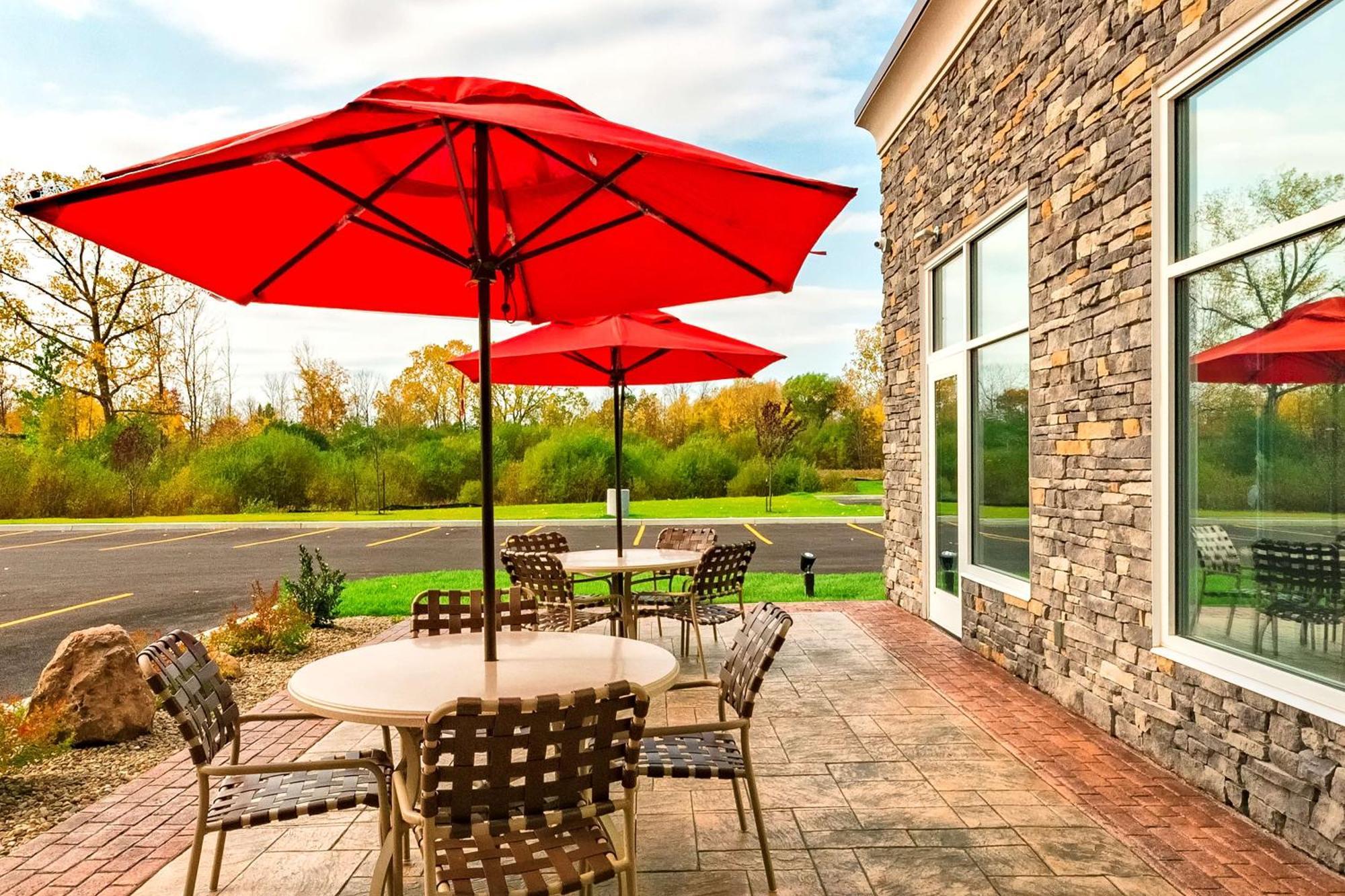Hampton Inn Lockport - Buffalo, Ny Exteriör bild